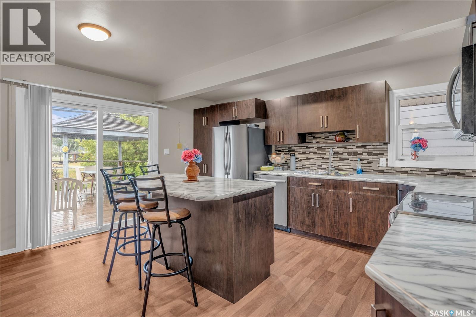 Photo 24 of 98 Millar Crescent, Regina SK