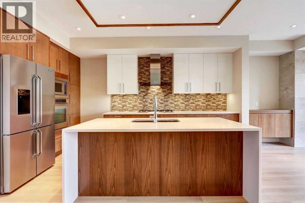 Photo 5 of 3024 34 Street Sw, Calgary AB