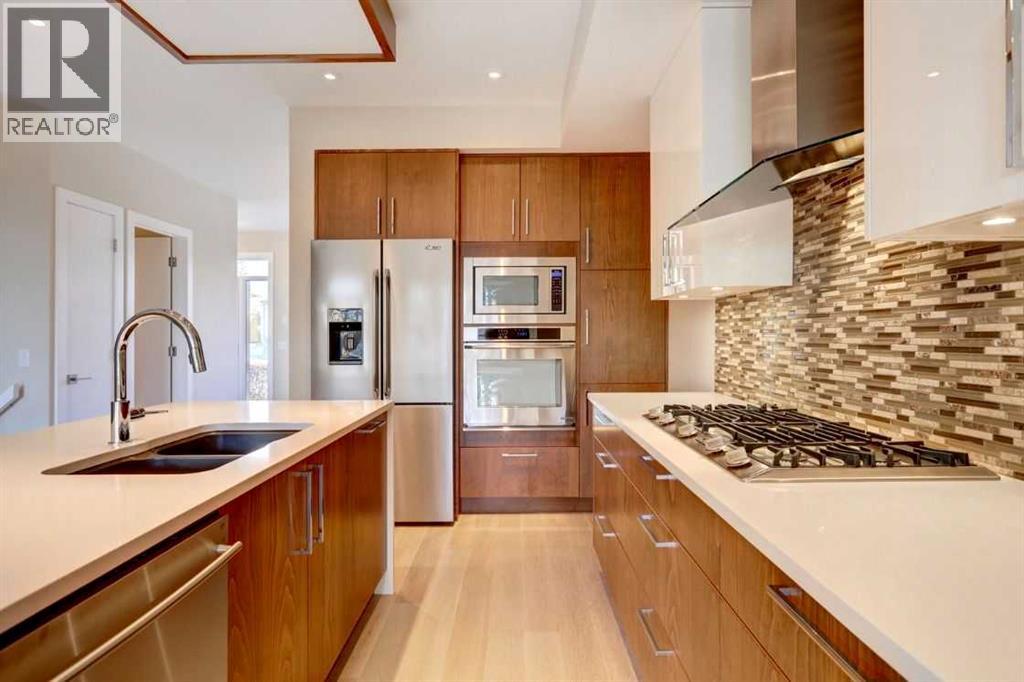 Photo 7 of 3024 34 Street Sw, Calgary AB