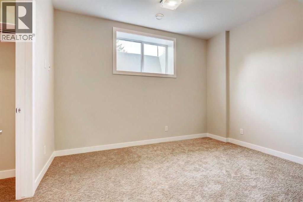Photo 39 of 3024 34 Street Sw, Calgary AB