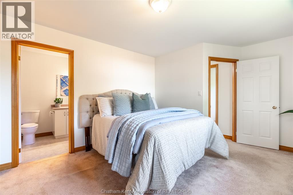 Photo 17 of 7 Westminister Court, Chatham ON
