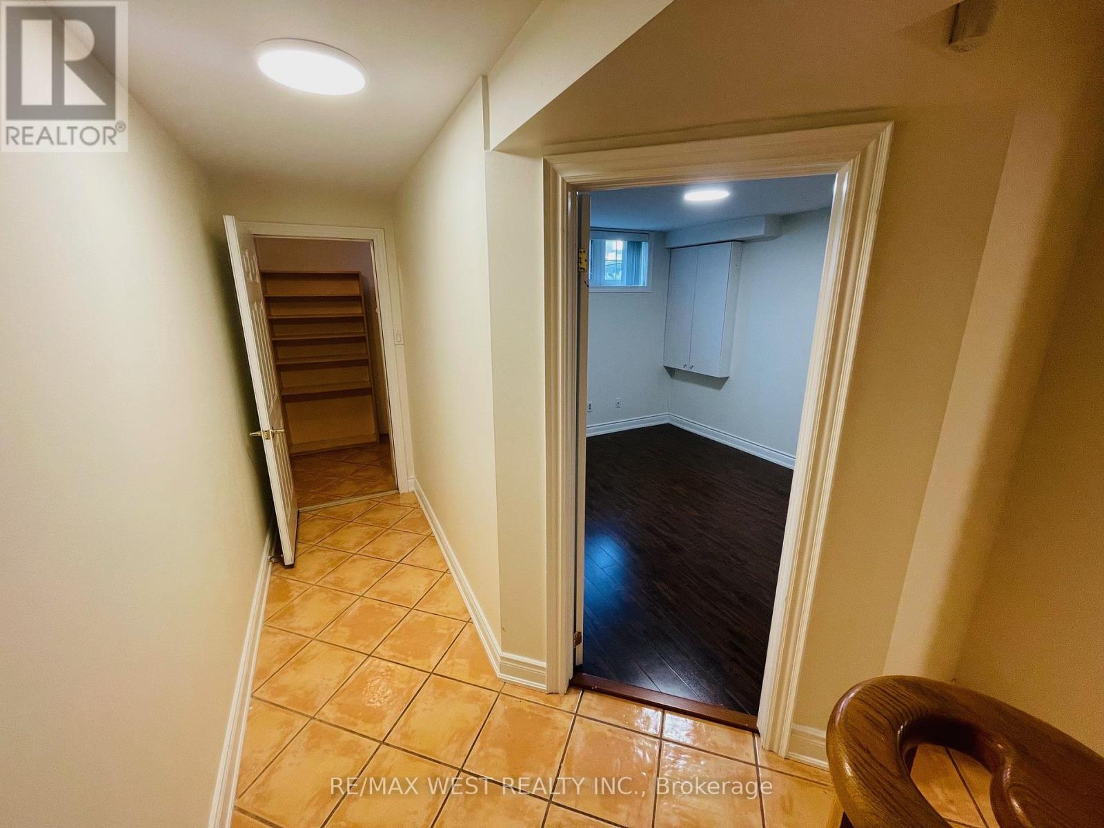 Photo 7 of 94 A Mulock Avenue, Toronto ON