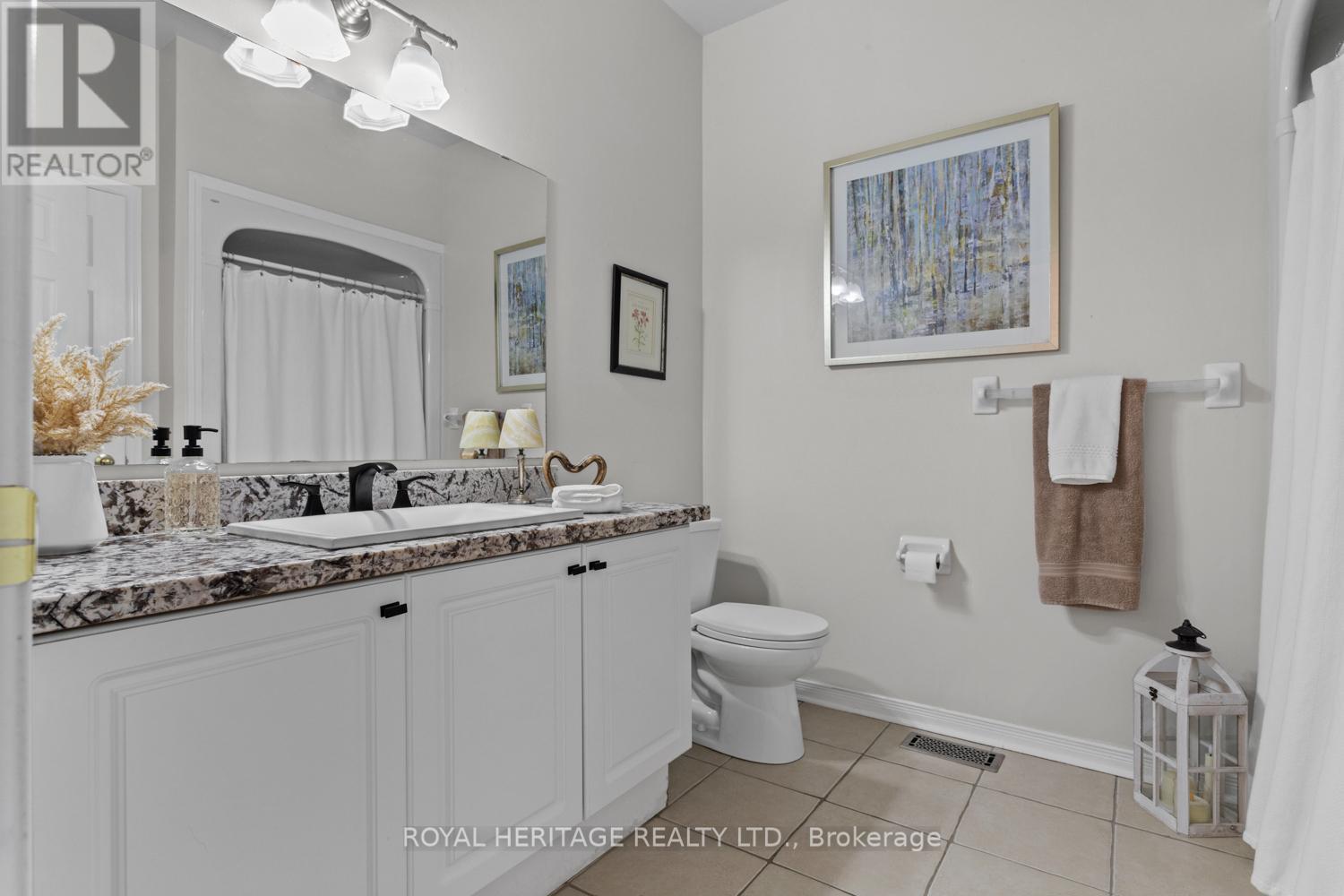 Photo 9 of 11 Piper Crescent, Clarington ON