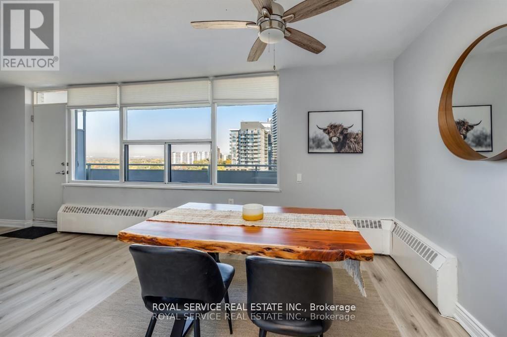 Photo 12 of 1008 10 Parkway Forest Drive, Toronto ON