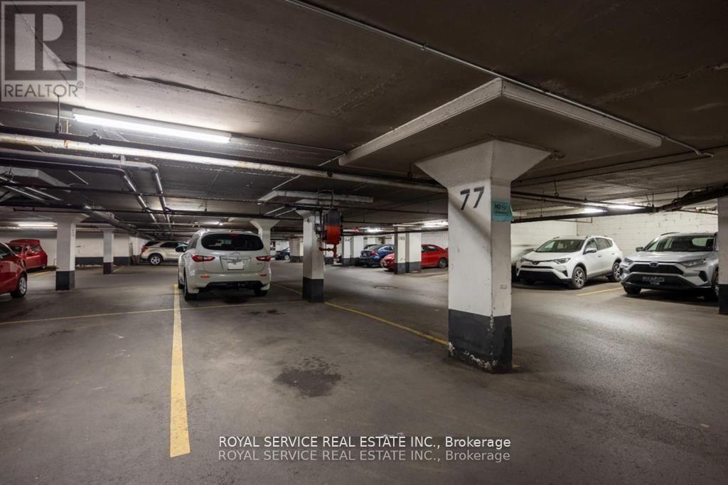 Photo 25 of 1008 10 Parkway Forest Drive, Toronto ON