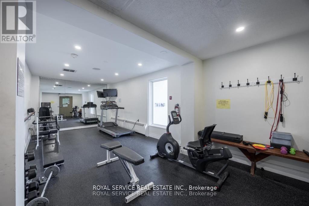 Photo 28 of 1008 10 Parkway Forest Drive, Toronto ON