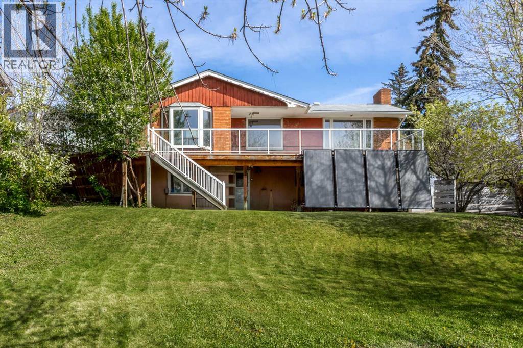 Photo 13 of 1927 Briar Crescent Nw, Calgary AB