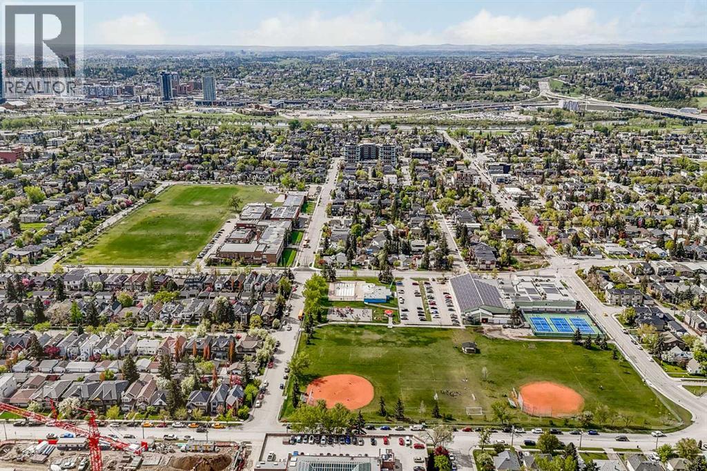 Photo 18 of 1927 Briar Crescent Nw, Calgary AB