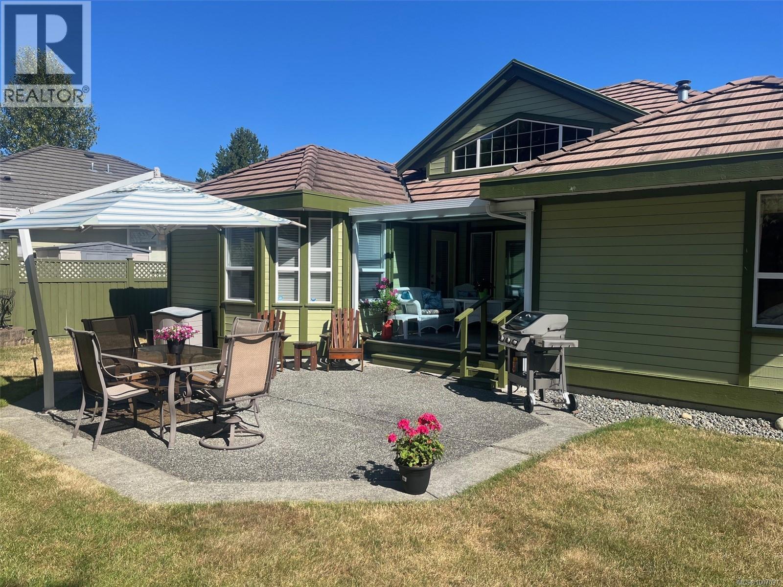 Photo 6 of 630 Morningstar Dr, Parksville BC