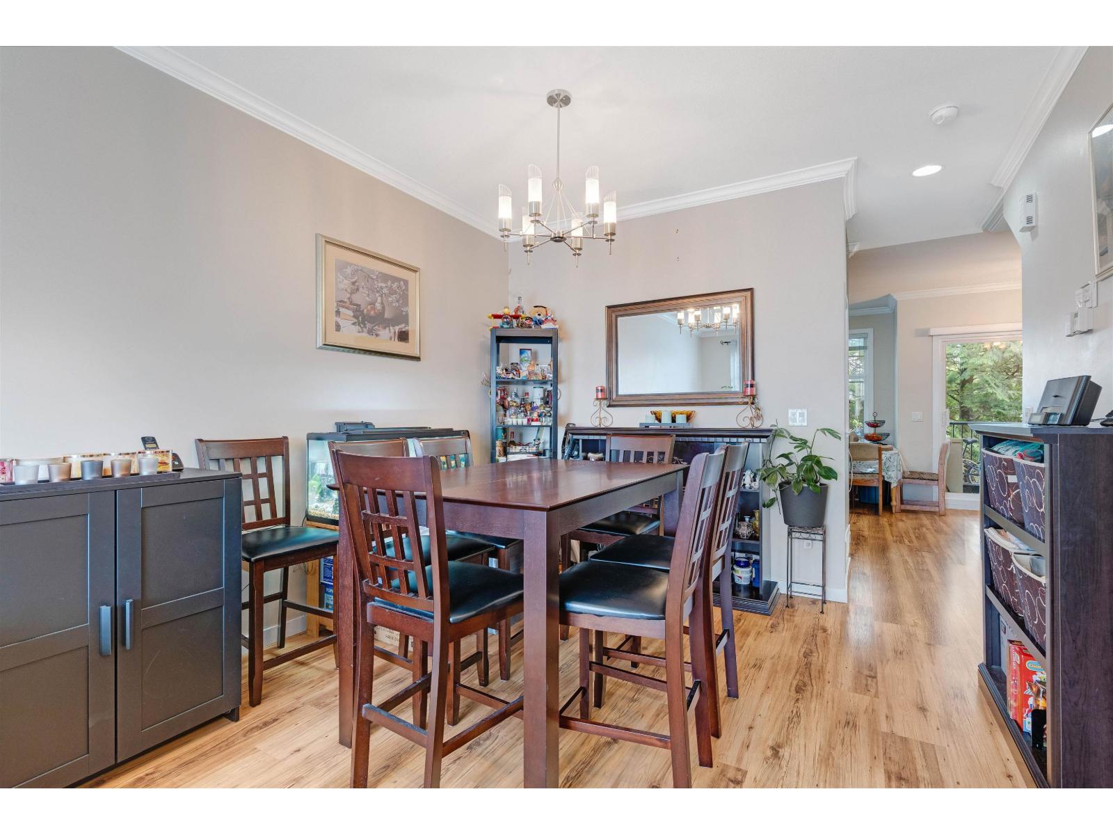 Photo 10 of 18 12585 72 Avenue, Surrey BC