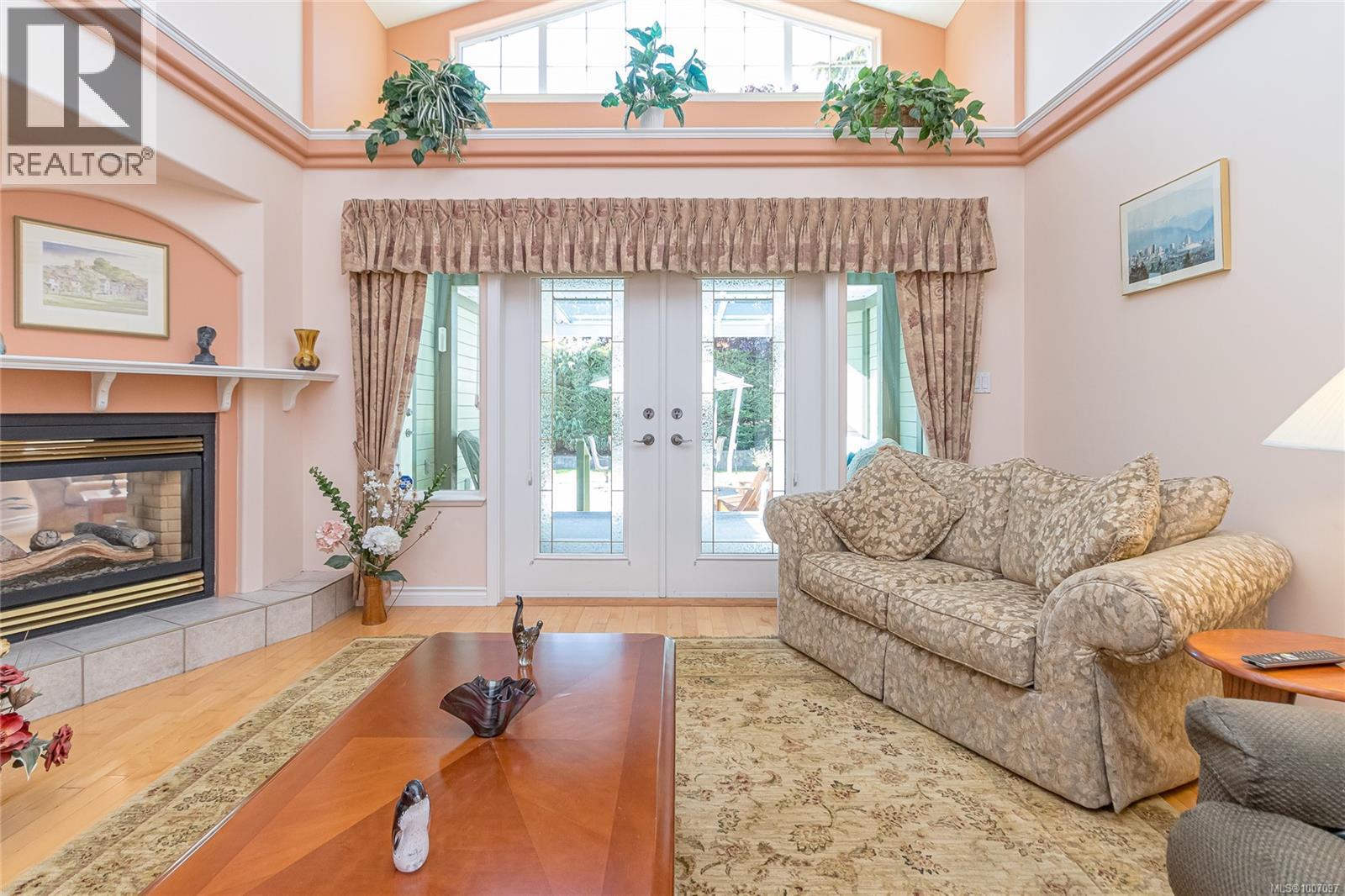 Photo 17 of 630 Morningstar Dr, Parksville BC