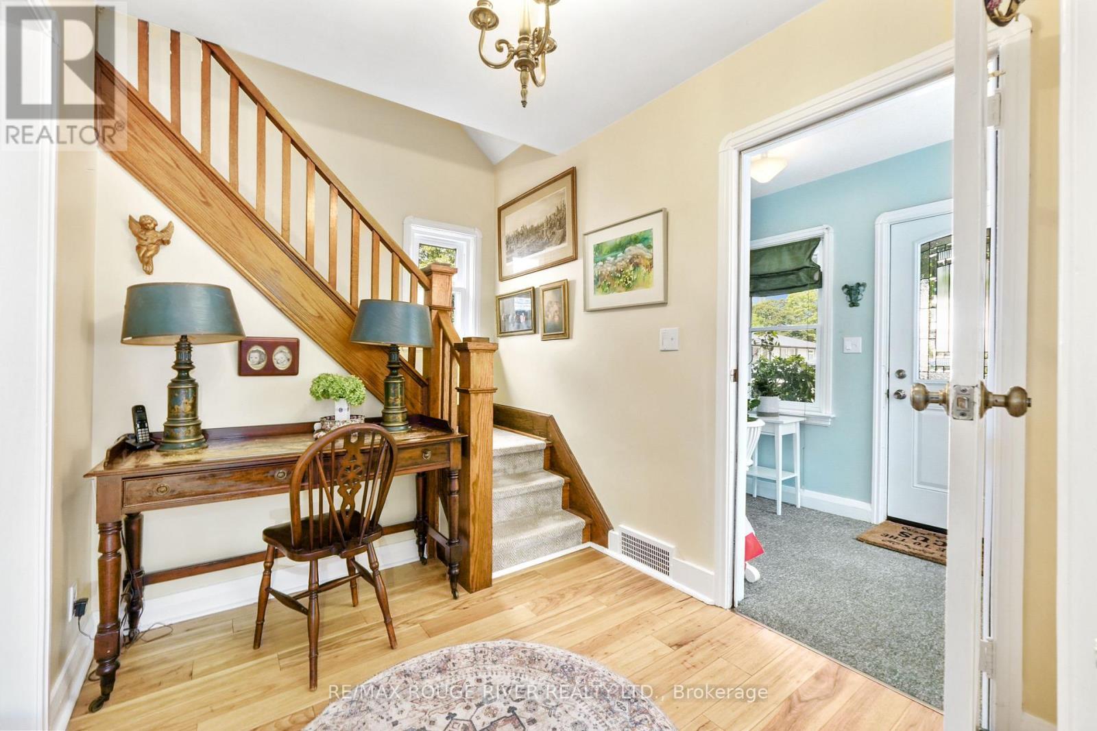 Photo 10 of 63 University Avenue E, Cobourg ON