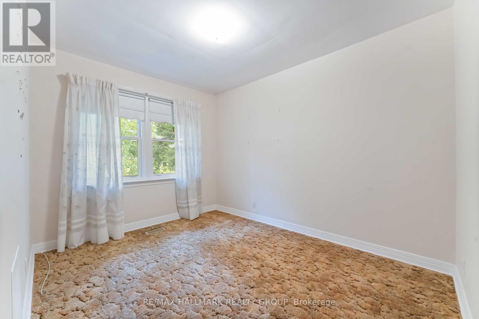 Photo 23 of 2055 Neepawa Avenue, Ottawa ON
