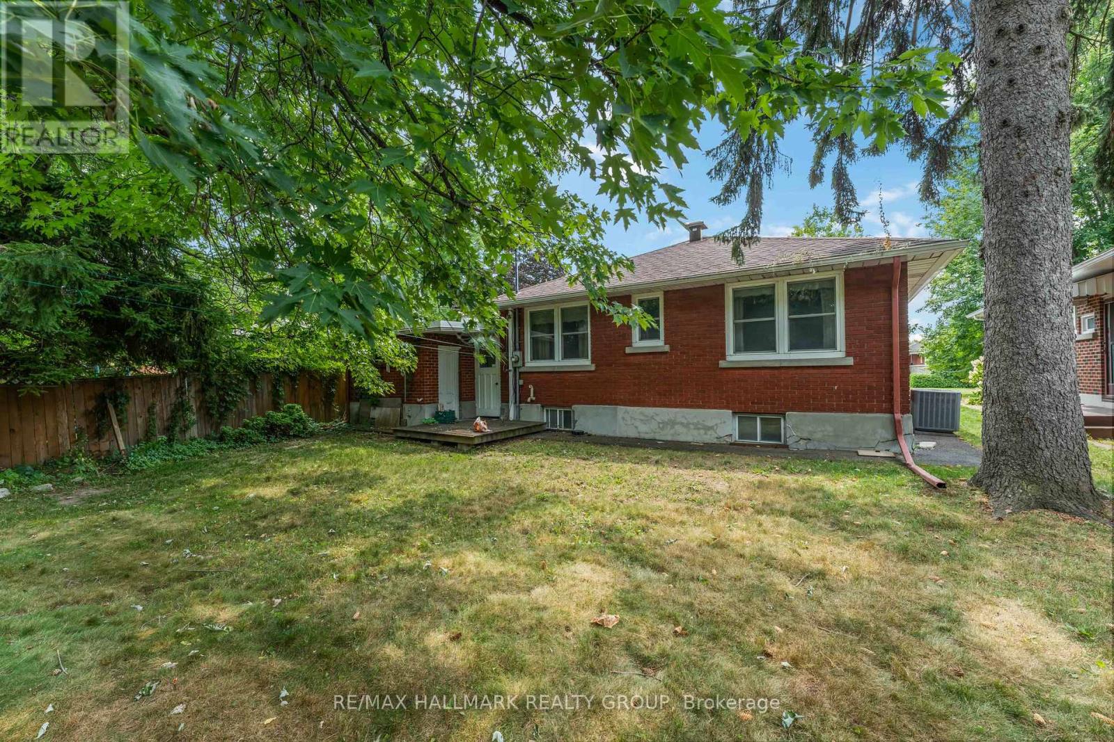Photo 13 of 2055 Neepawa Avenue, Ottawa ON