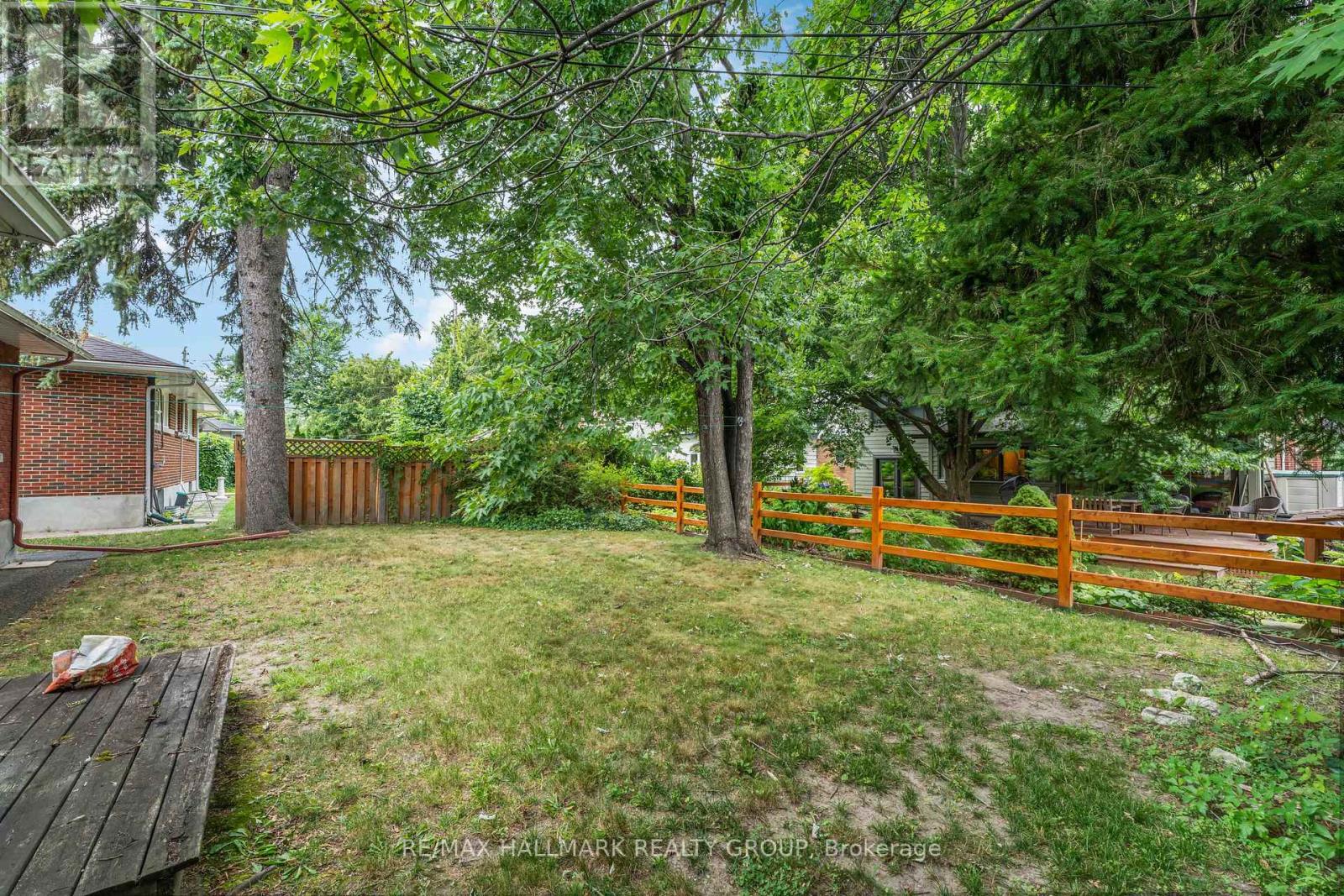 Photo 11 of 2055 Neepawa Avenue, Ottawa ON