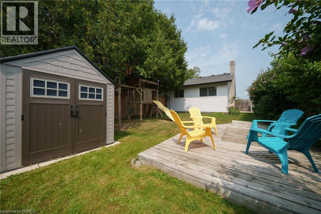 Photo 33 of 70 Four Seasons Drive, Brantford ON