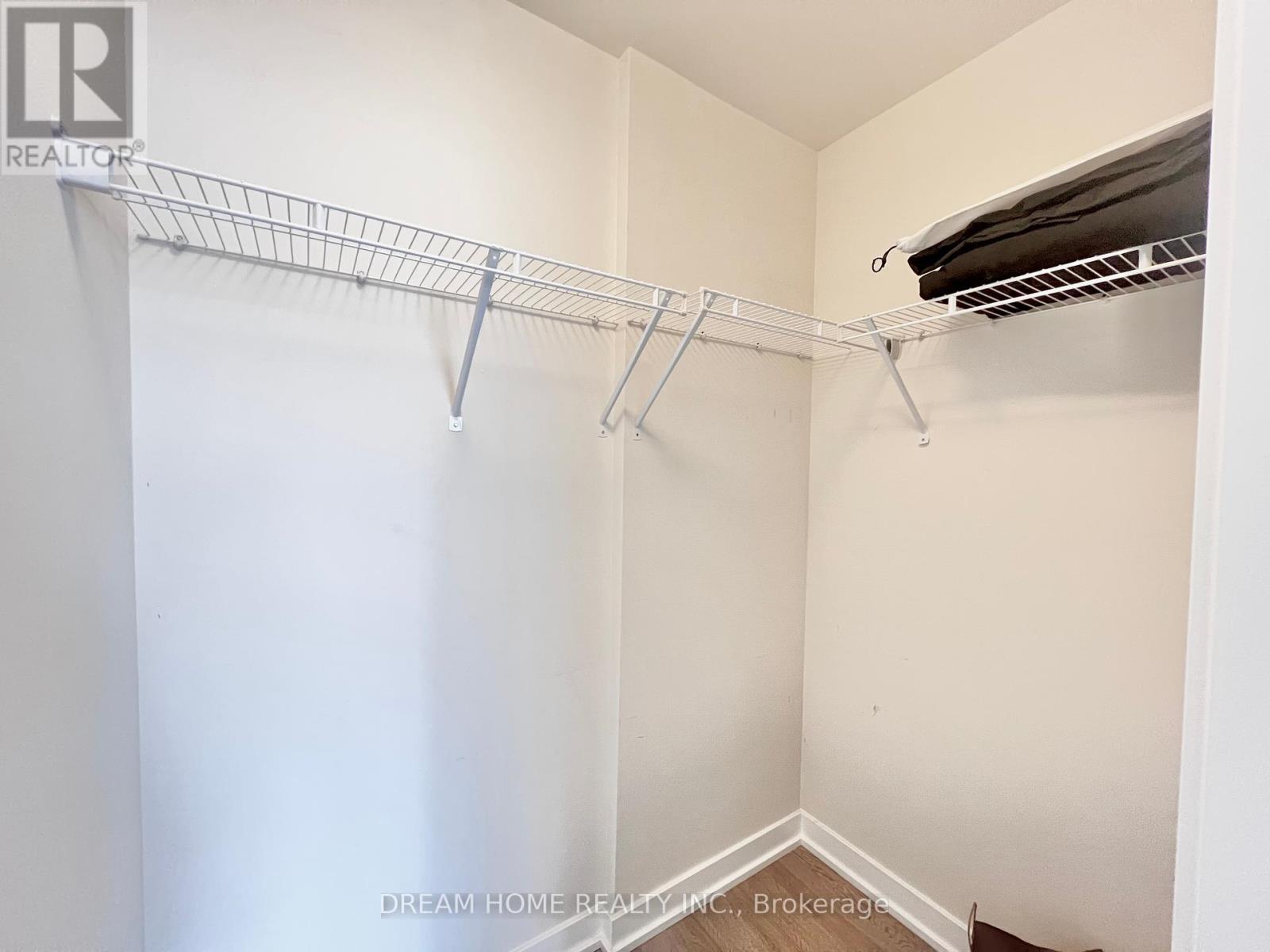Photo 8 of 1305 99 John Street, Toronto ON