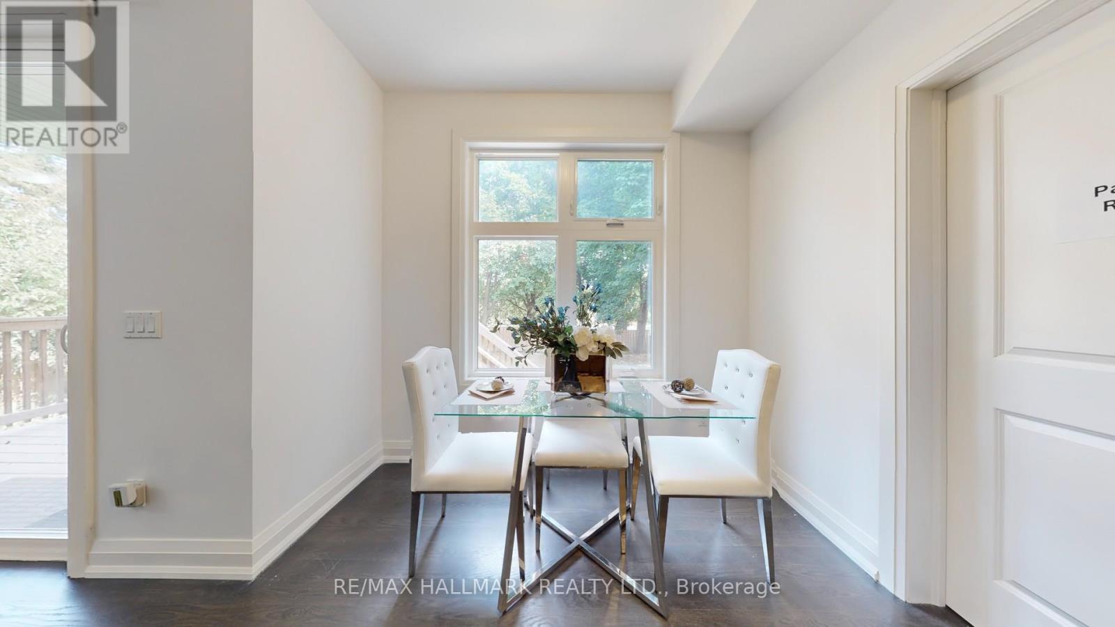 Photo 15 of 59 Craigmore Crescent, Toronto ON
