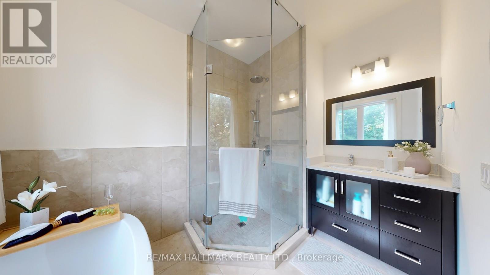Photo 24 of 59 Craigmore Crescent, Toronto ON