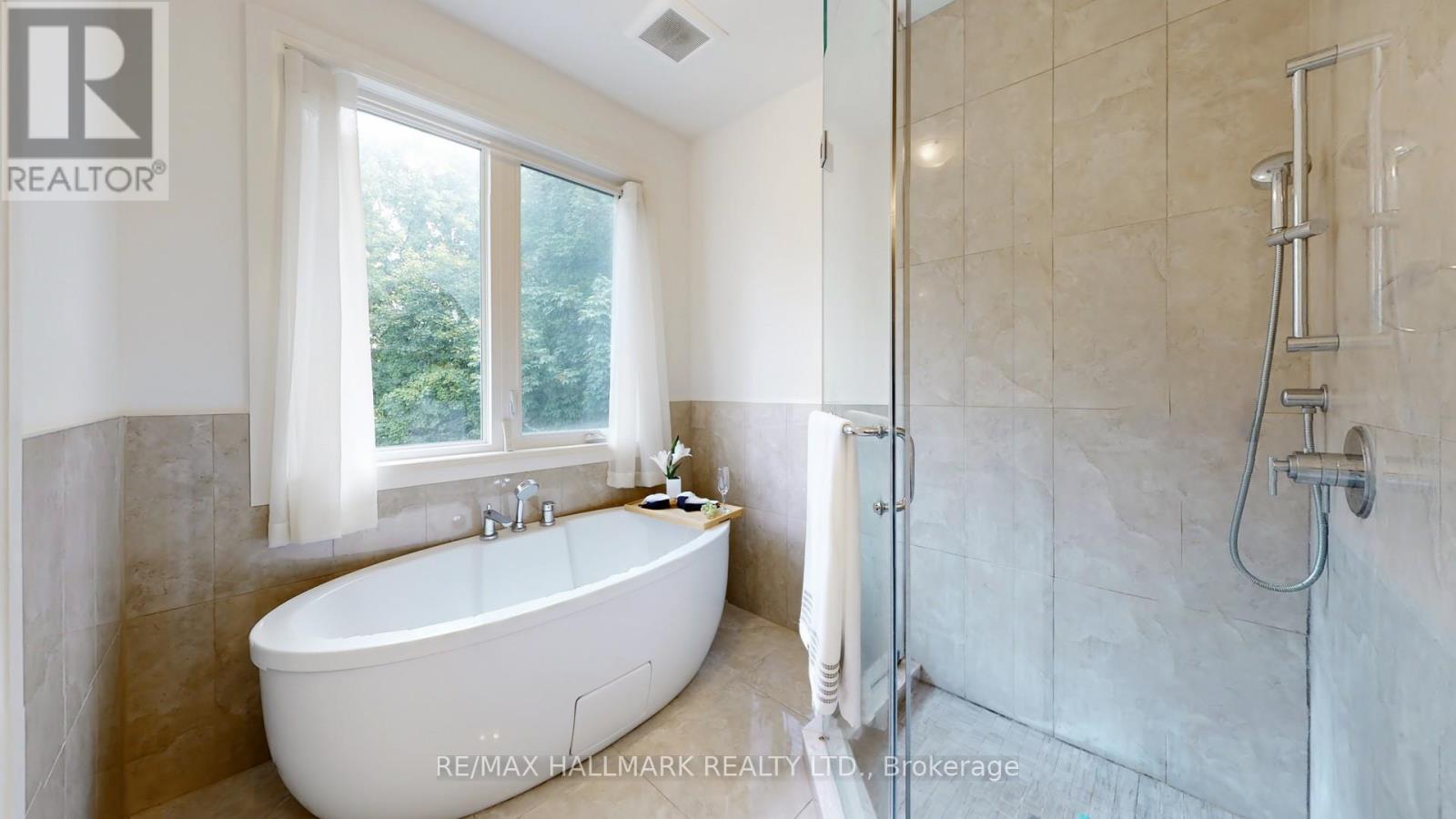 Photo 25 of 59 Craigmore Crescent, Toronto ON