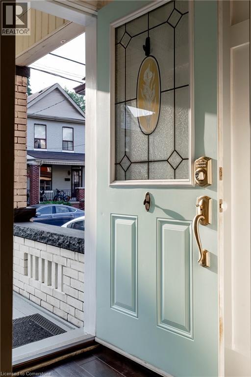 Photo 5 of 88 Oxford Street, Hamilton ON