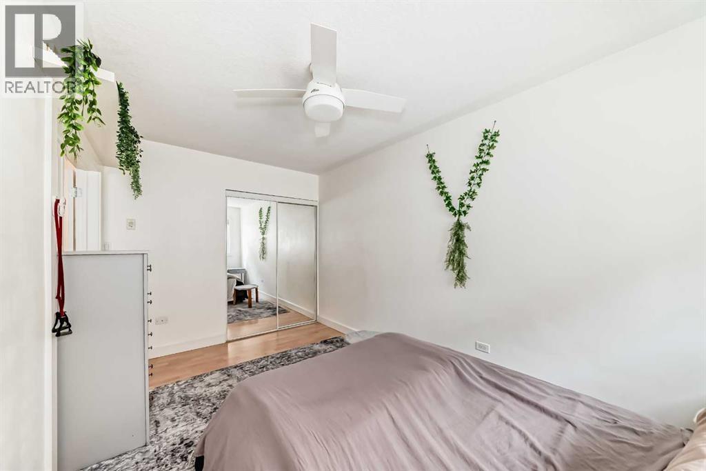 Photo 17 of 8 310 22 Avenue Sw, Calgary AB