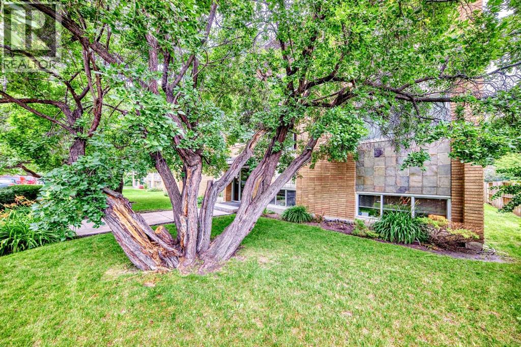 Photo 24 of 8 310 22 Avenue Sw, Calgary AB