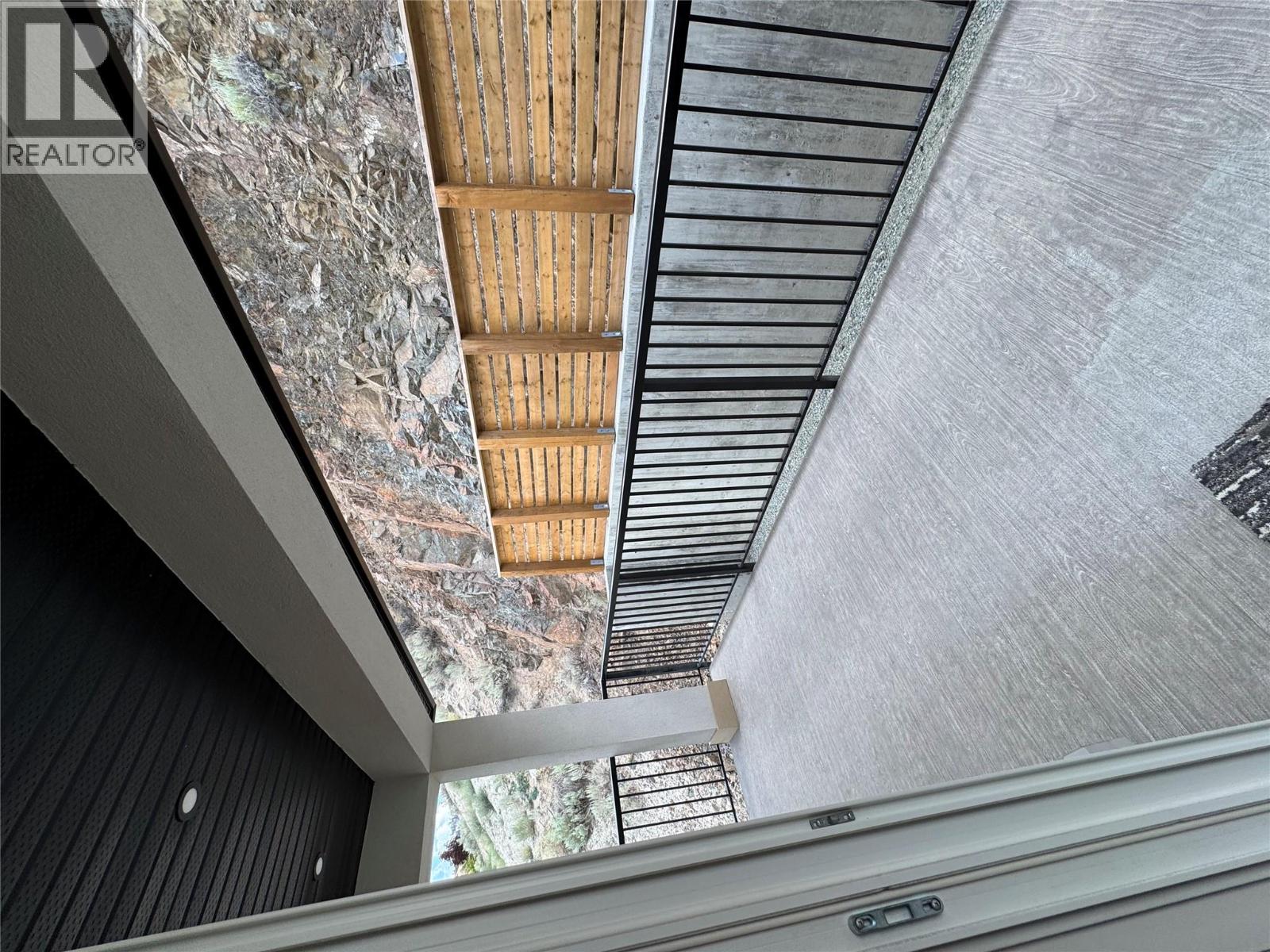  3806 Torrey Pines Drive, Osoyoos