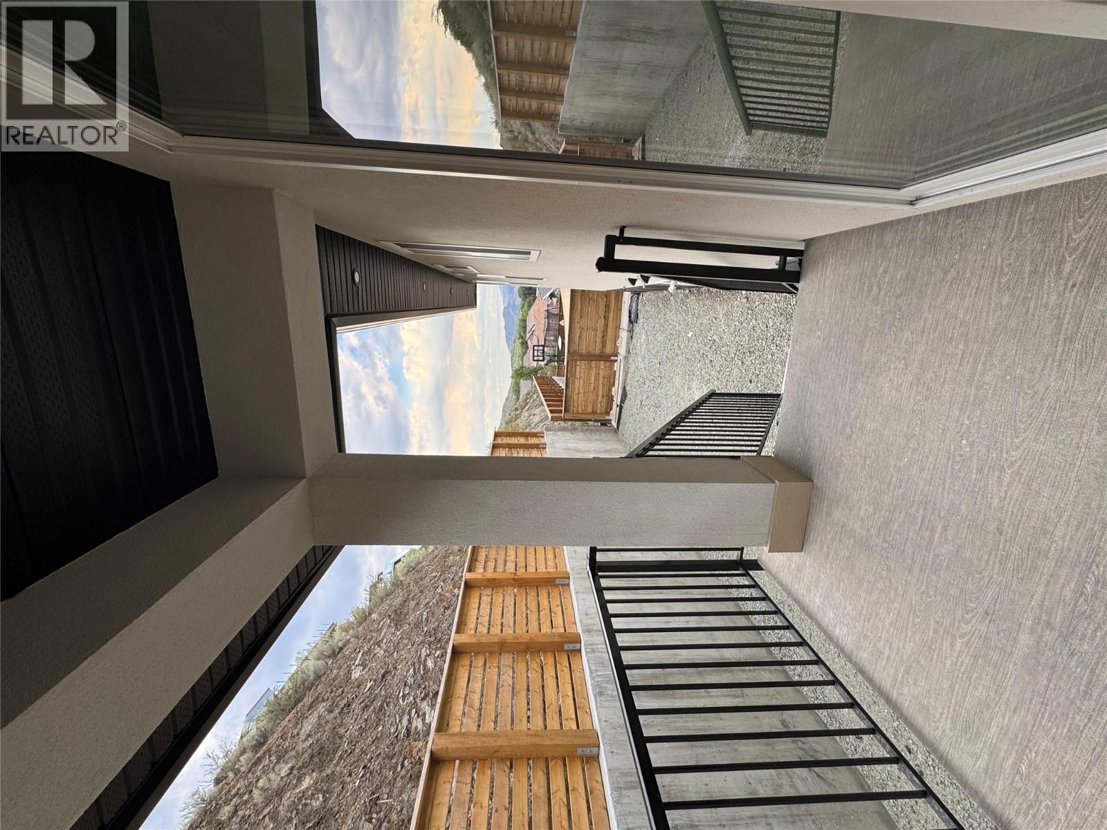  3806 Torrey Pines Drive, Osoyoos