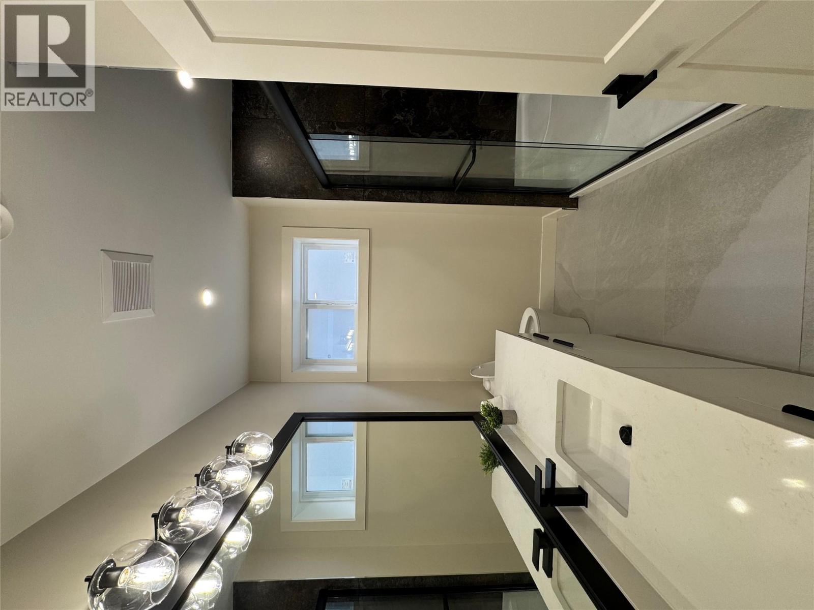  3806 Torrey Pines Drive, Osoyoos