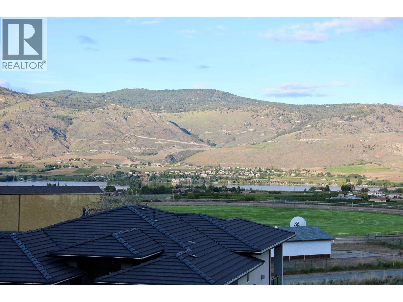  3806 Torrey Pines Drive, Osoyoos