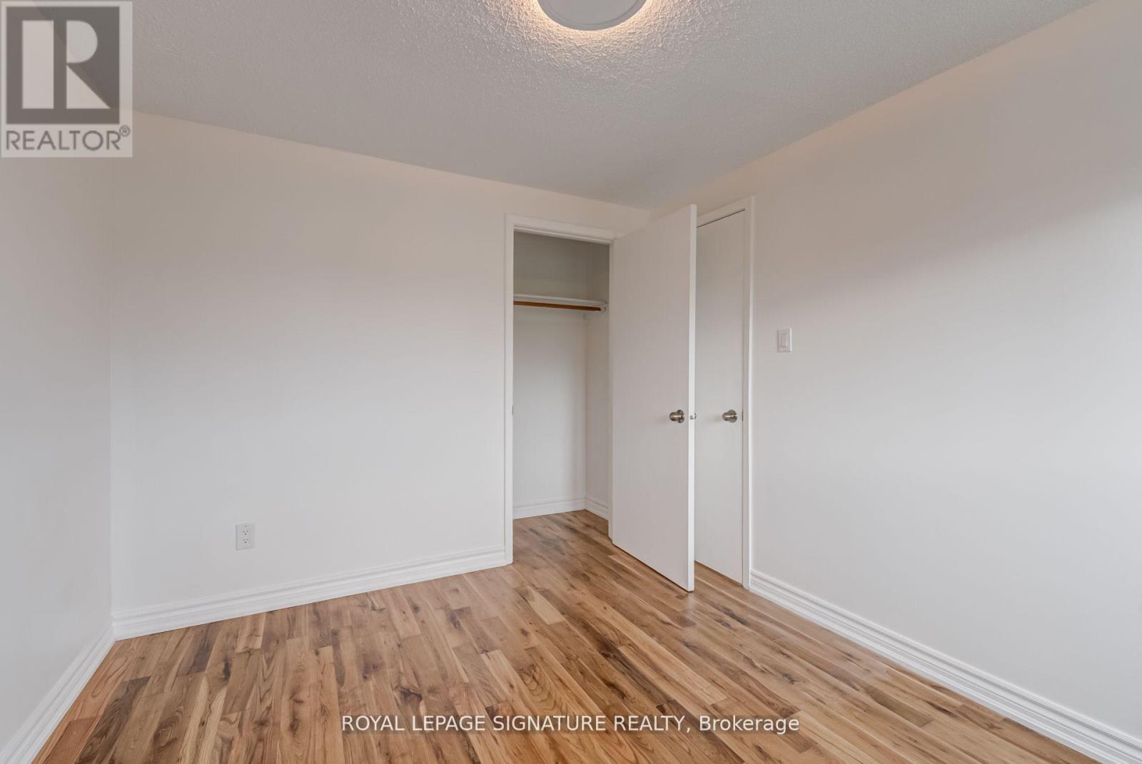 Photo 19 of 36 Denlow Drive, Brampton ON