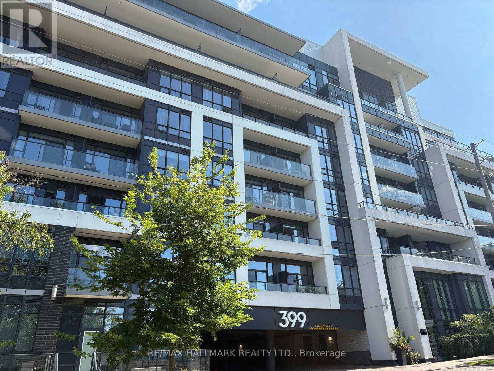 Photo 4 of Ph 704 399 Spring Garden Avenue, Toronto ON