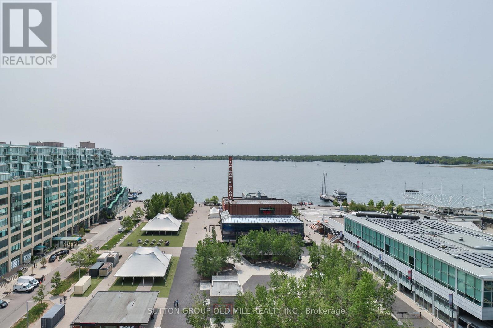 Photo 11 of 1405 218 Queens Quay W, Toronto ON