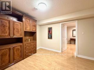 Photo 14 of 6 Carriage Lane, Toronto ON