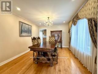 Photo 28 of 6 Carriage Lane, Toronto ON