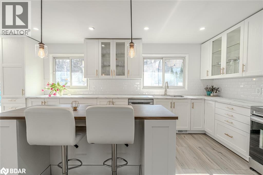 Photo 20 of 25 Marshall Street, Barrie ON