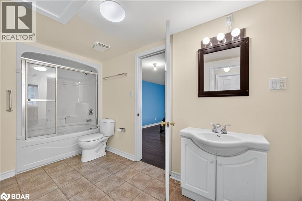 Photo 32 of 99 Sproule Drive, Barrie ON