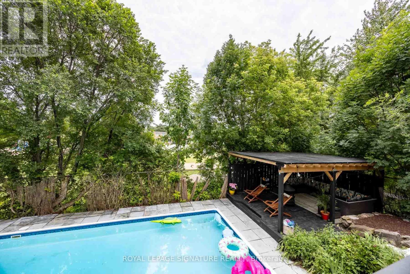 Photo 1 of 105 Catalina Drive, Toronto ON