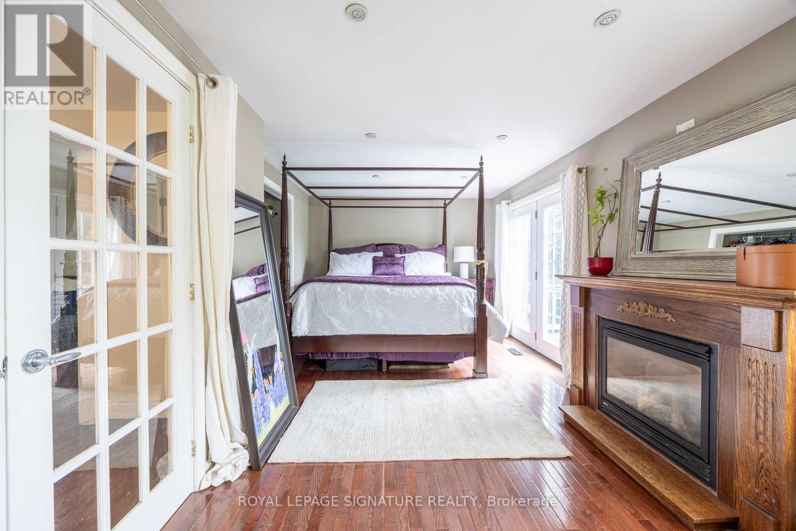 Photo 23 of 105 Catalina Drive, Toronto ON