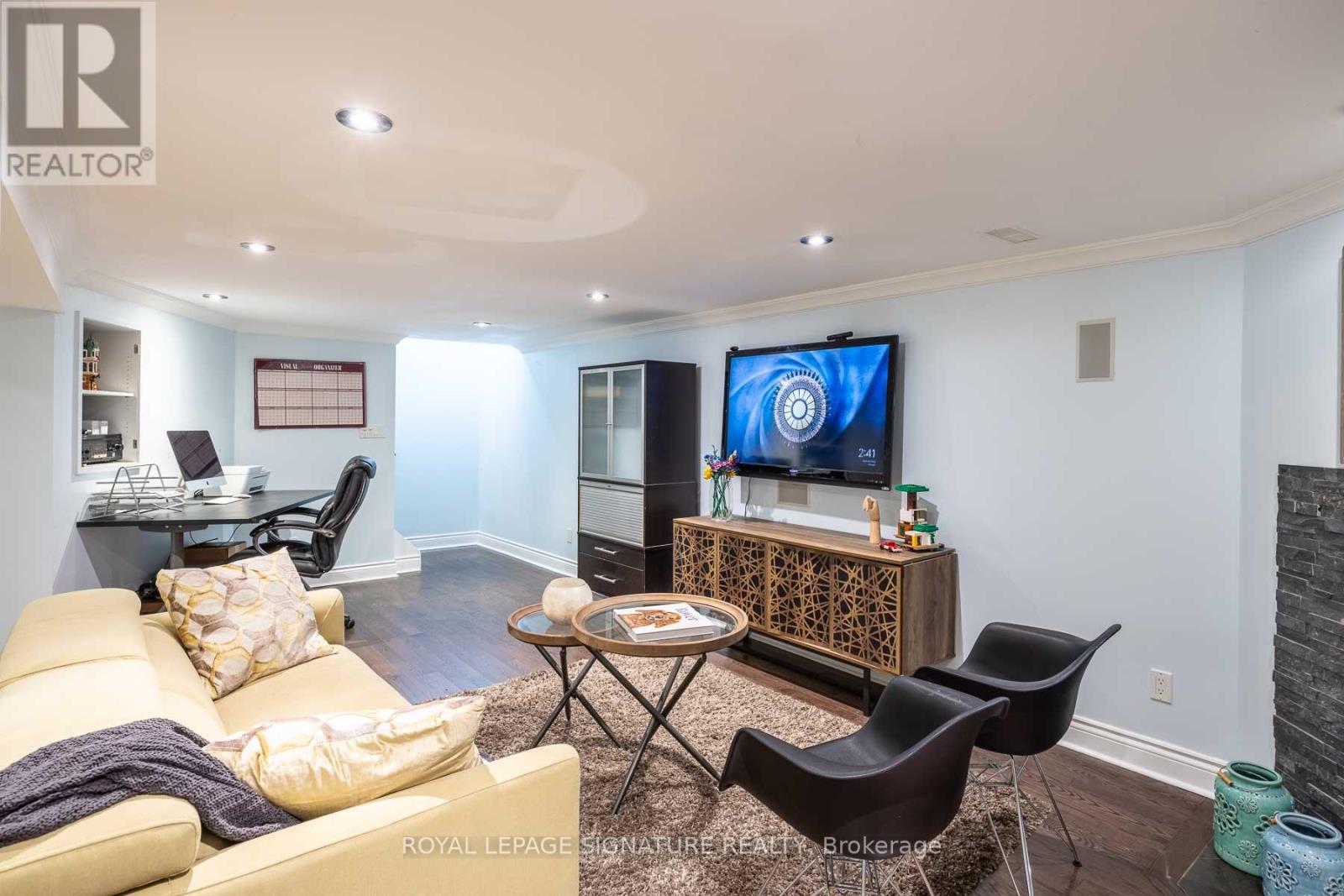 Photo 29 of 105 Catalina Drive, Toronto ON