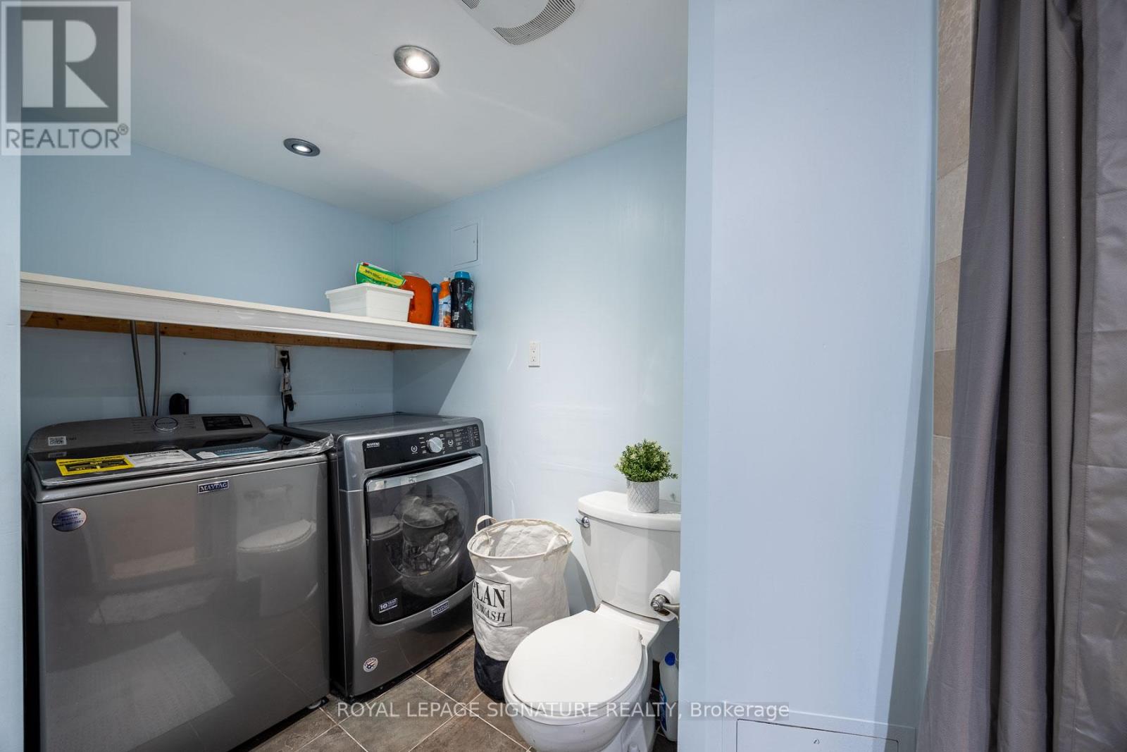 Photo 35 of 105 Catalina Drive, Toronto ON