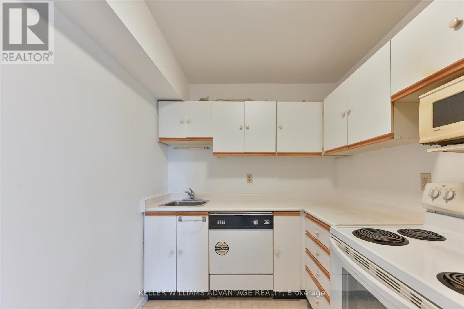 Photo 17 of 501 3050 Ellesmere Road, Toronto ON