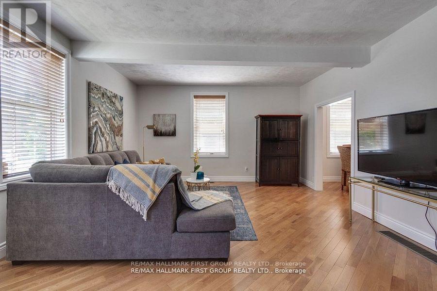 Photo 2 of Main Level 26 Whiting Avenue, Oshawa ON