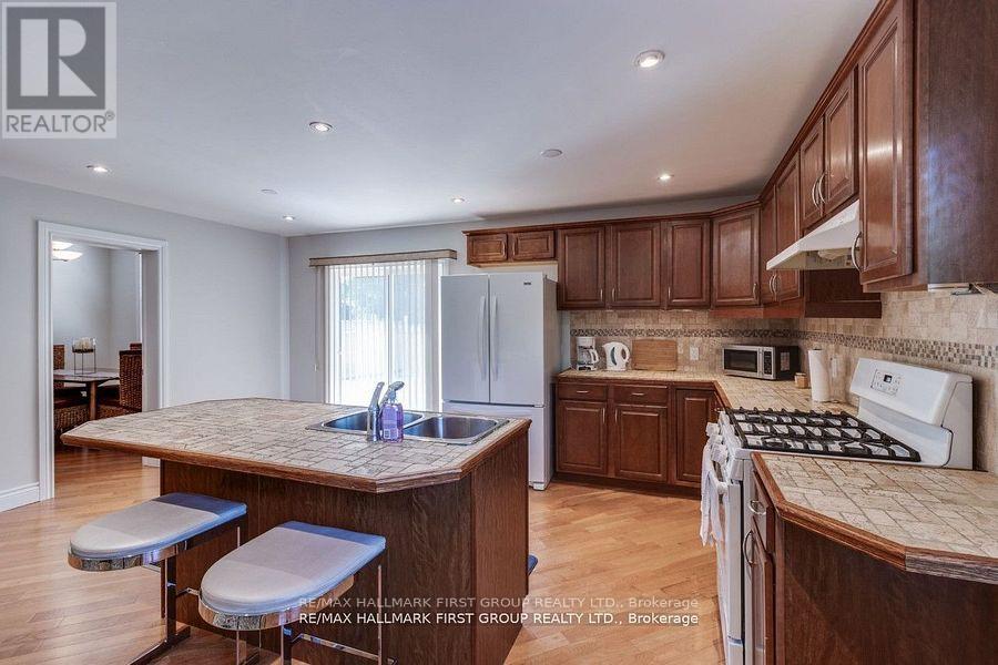 Photo 6 of Main Level 26 Whiting Avenue, Oshawa ON