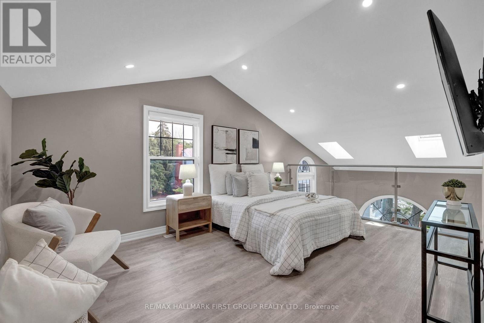 Photo 16 of J 2 1657 Nash Road, Clarington ON