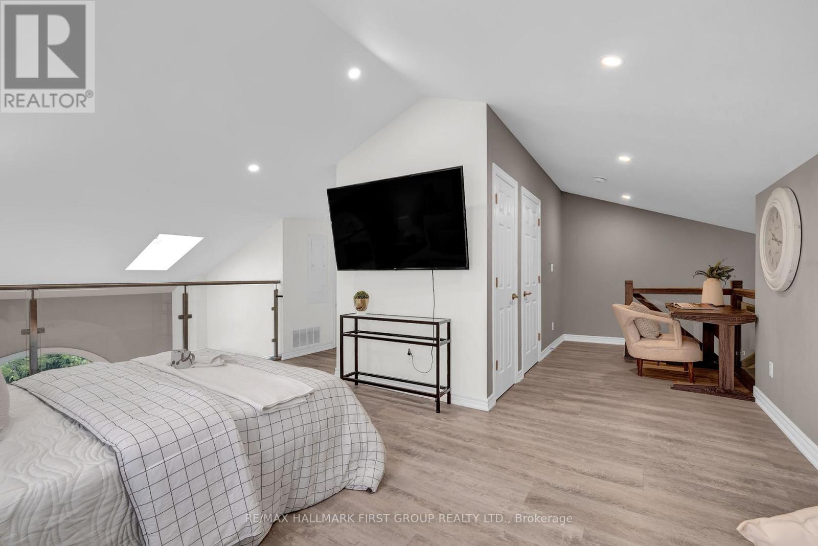 Photo 20 of J 2 1657 Nash Road, Clarington ON