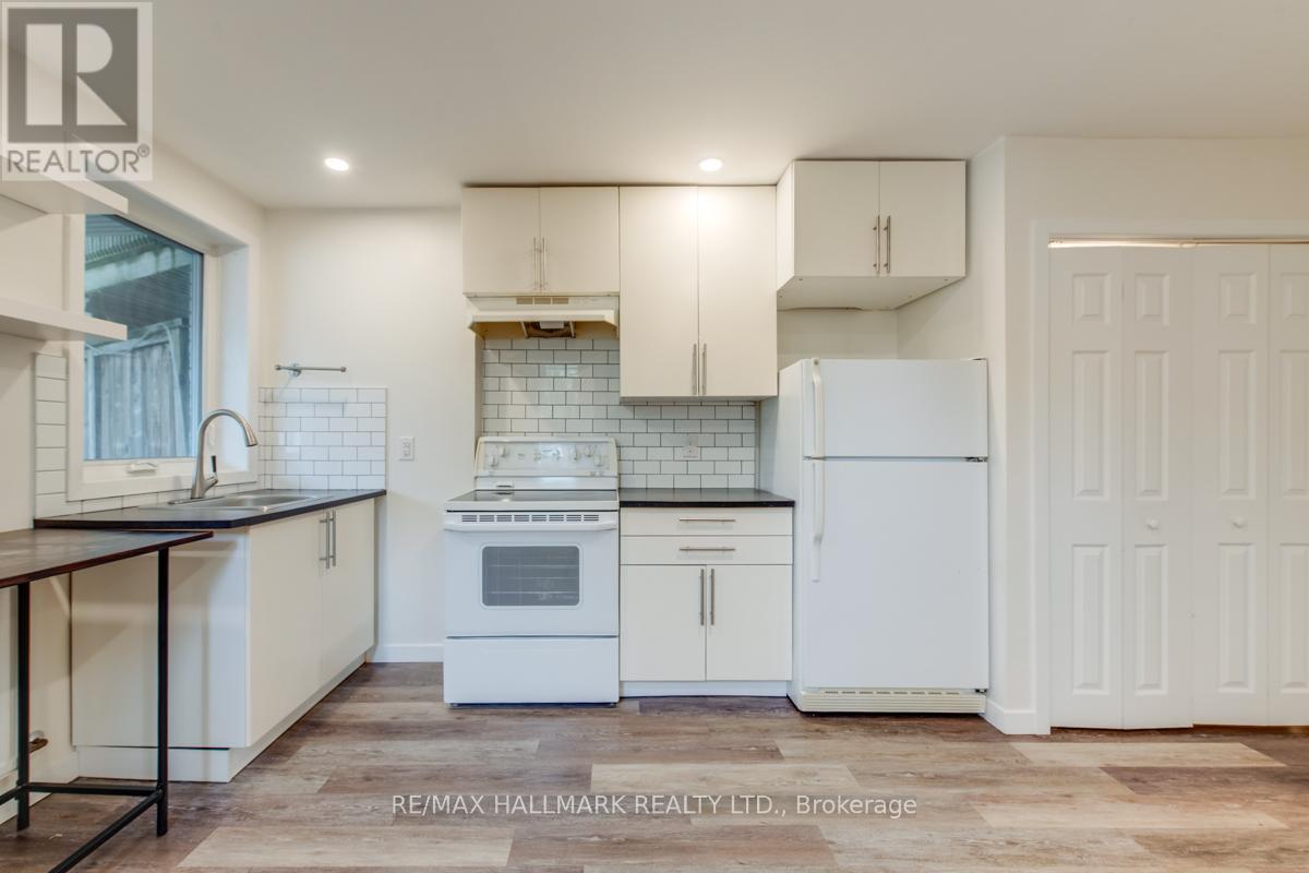Photo 10 of Main 233 Kingston Road, Toronto ON