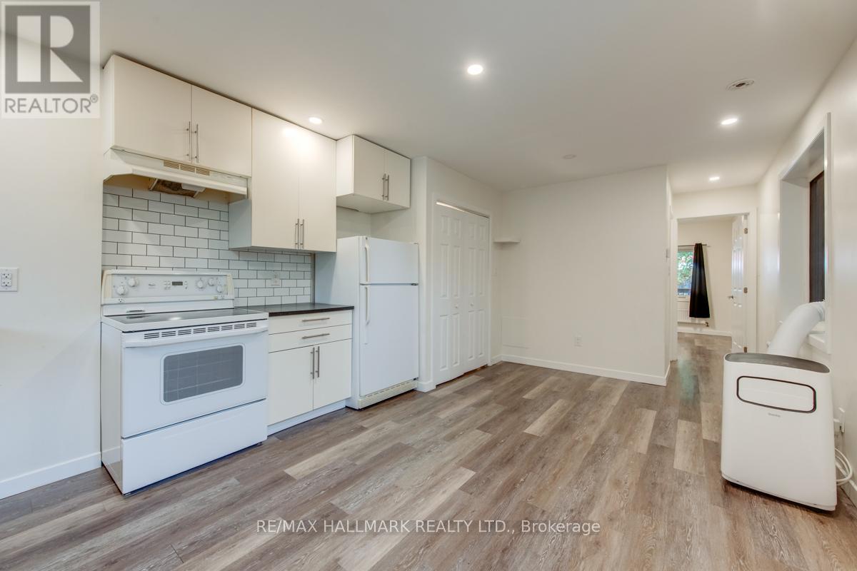 Photo 6 of Main 233 Kingston Road, Toronto ON