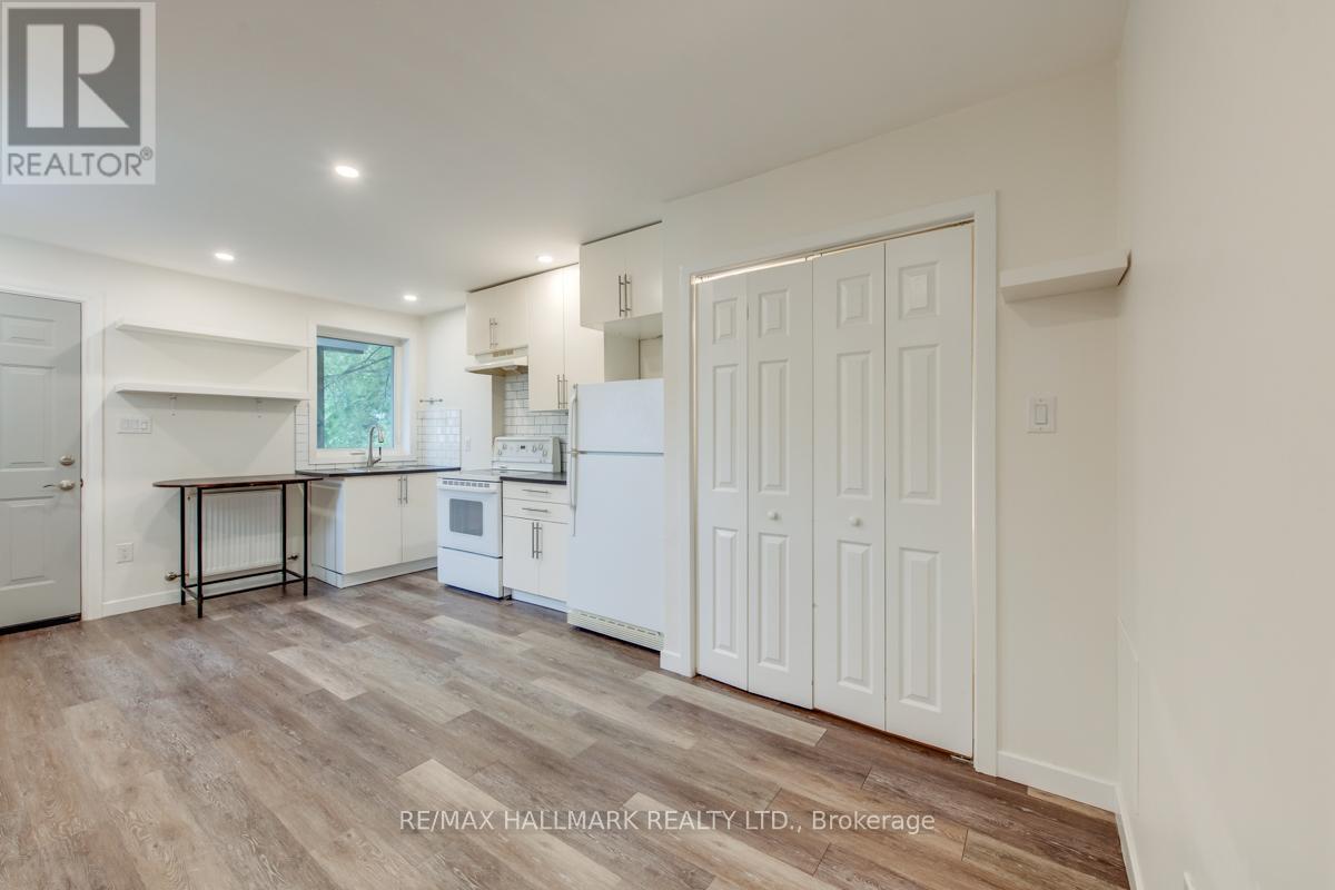 Photo 7 of Main 233 Kingston Road, Toronto ON